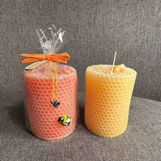 Beeswax Candle H:7cm W:5cm